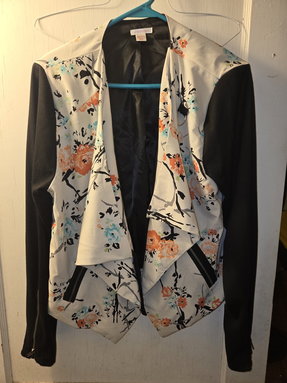 Xhilaration Cream Floral Draped Blazer with Black Sleeves